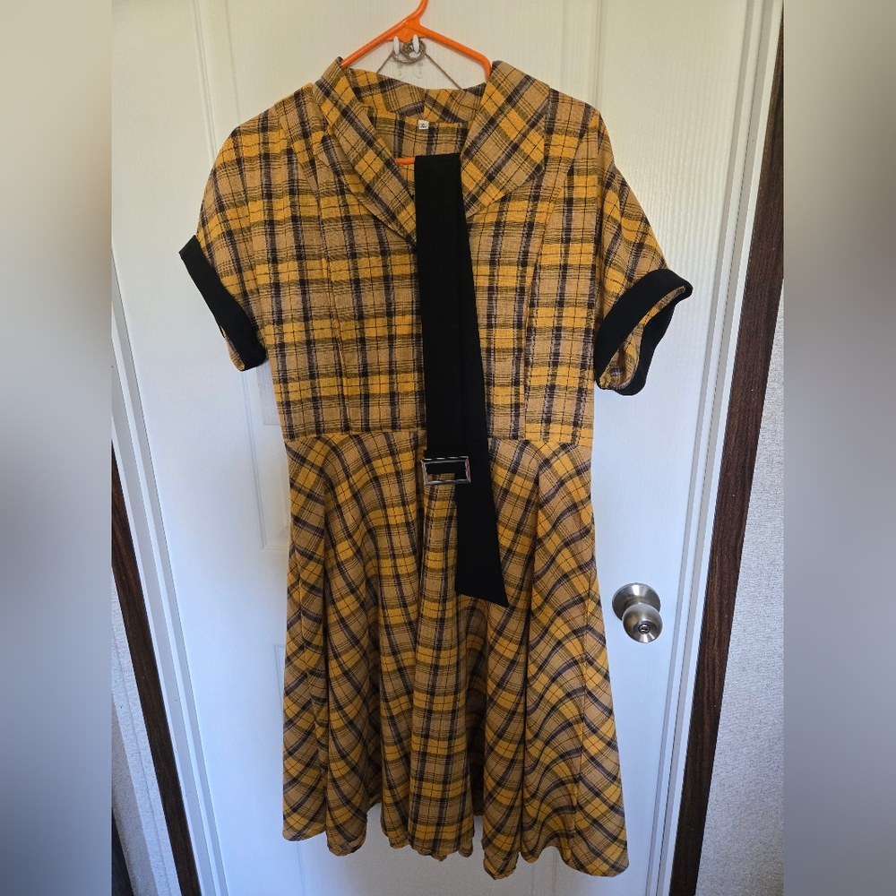 1950s style Plaid dress with belt.